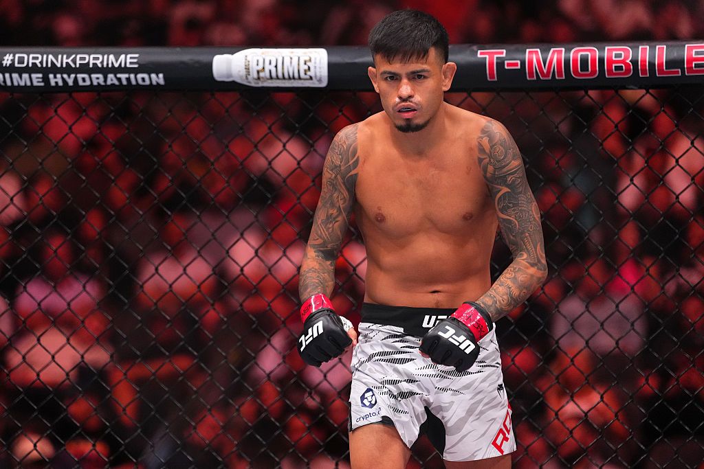 UFC Picks: Top DraftKings DFS Fantasy MMA Targets, Values for Royval vs. Kape