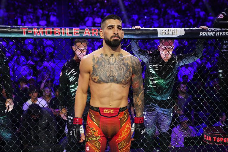 What is the Main Event of the UFC White House card?