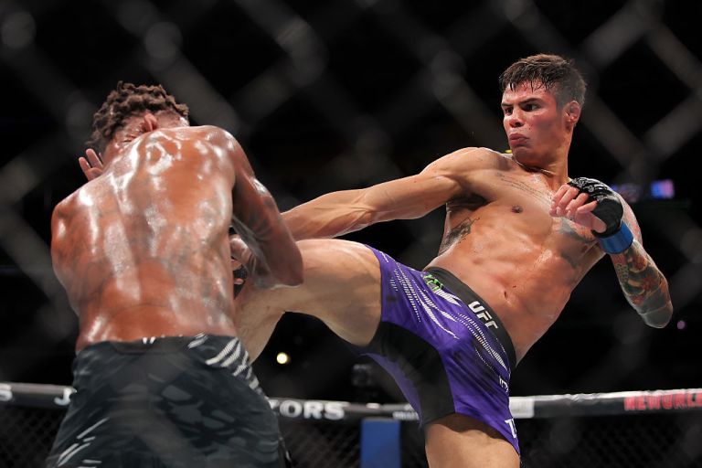 Picks, Best Bets for UFC Fight Night: Moreno vs. Kavanagh