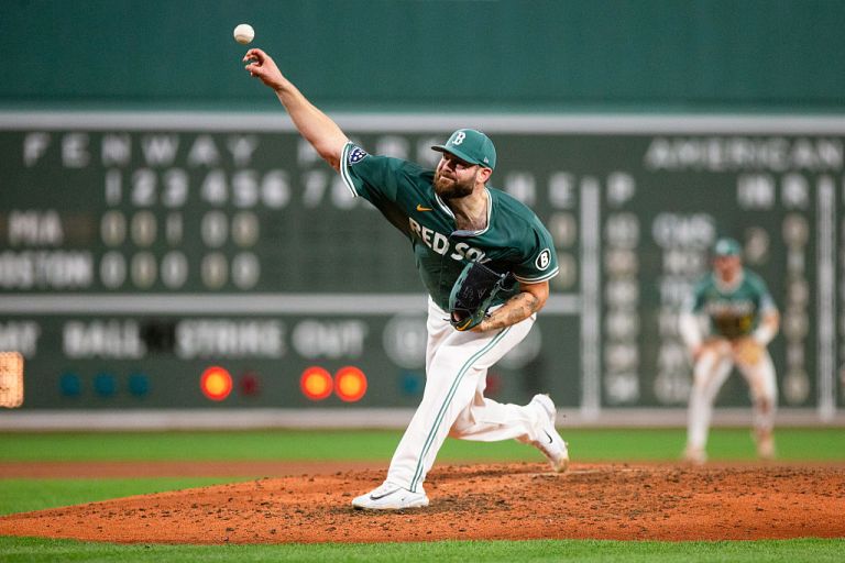 New York Yankees at Boston Red Sox prediction, pick for Friday 9/12/25