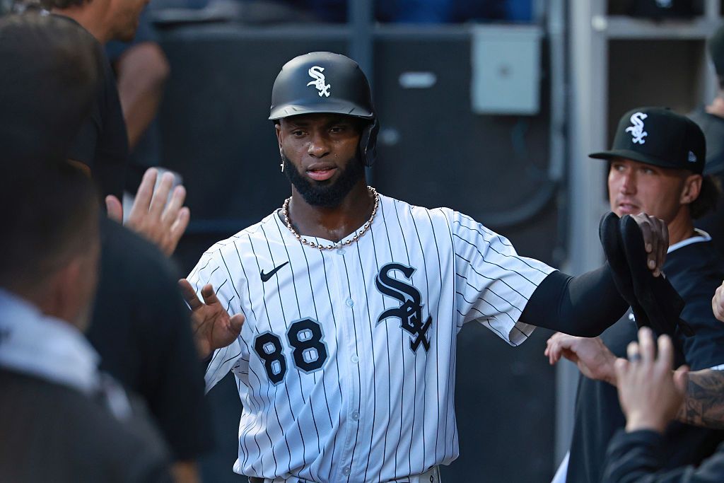 MLB trade news: Who did the Mets give up to get Luis Robert Jr.?
