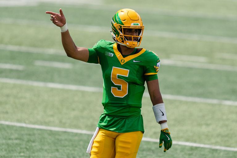 Oregon Ducks vs. Oklahoma State Cowboys prediction, pick for Saturday 9/6/25