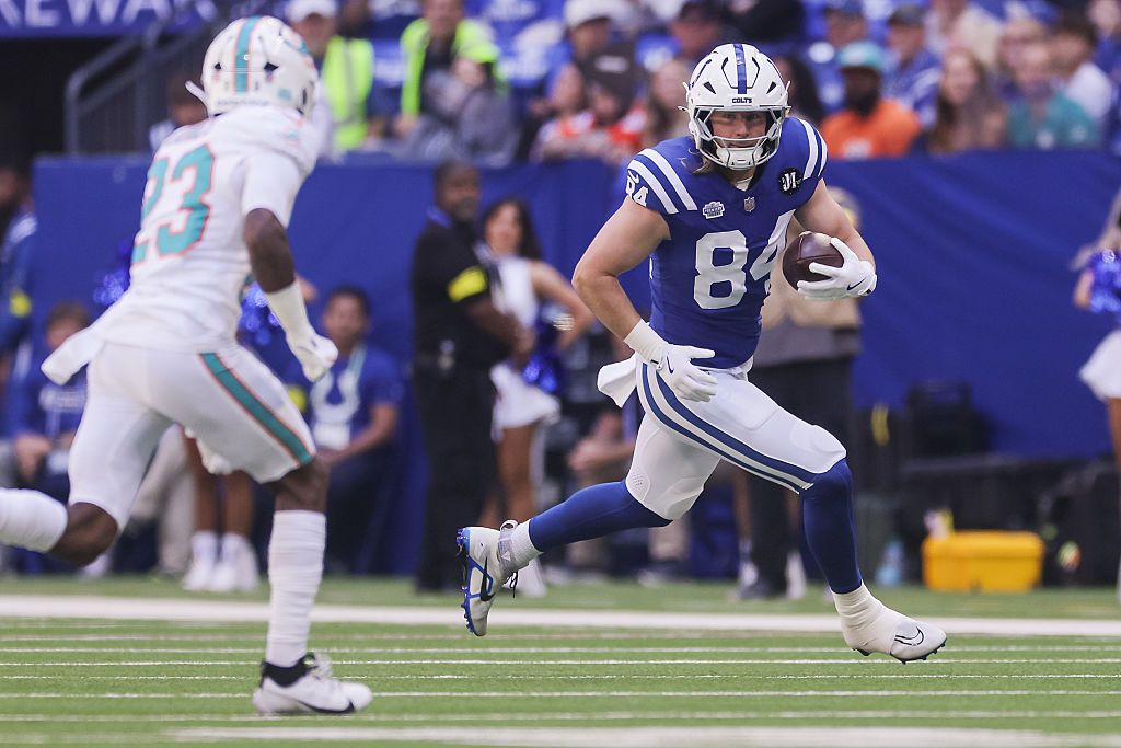 Is Tyler Warren still a must-start in the fantasy football playoffs with Daniel Jones out for the year?