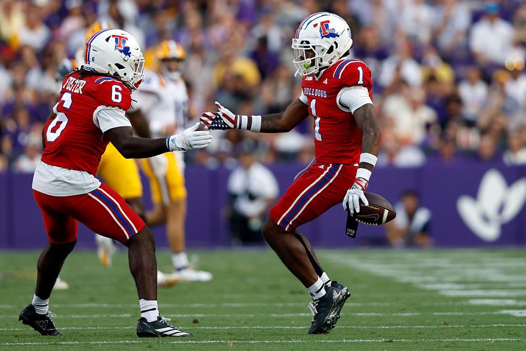 Coastal Carolina Chanticleers at Louisiana Tech Bulldogs prediction, pick for Independence Bowl on Tuesday 12/30/25