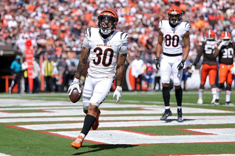 Best Chase Brown Prop Bets for Steelers vs. Bengals on Thursday 10/16/25