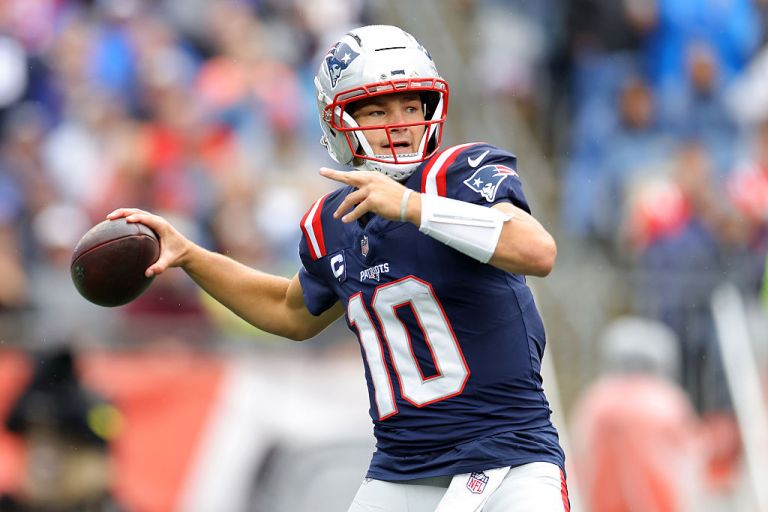 Fantasy Football Value Picks: Top DraftKings NFL DFS Bargain Plays for Week 2 2025