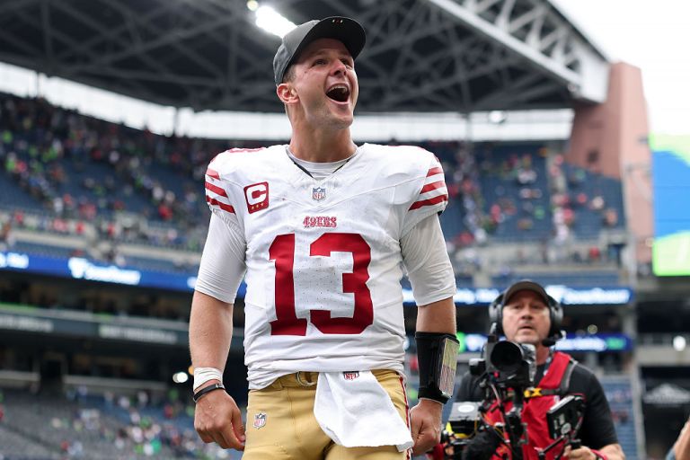 DraftKings MNF Pick6 Fantasy Football Picks: Top Plays for Monday Night Football Week 16