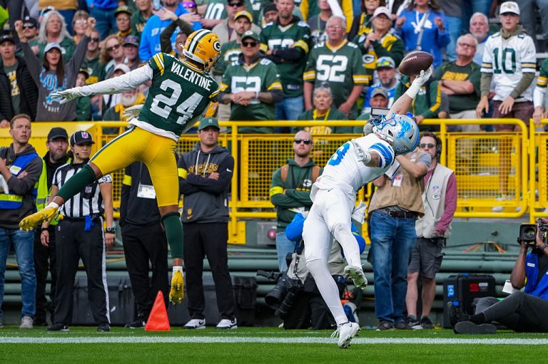 Is Lions WR Isaac TeSlaa worth a bench stash in 2025 fantasy football?