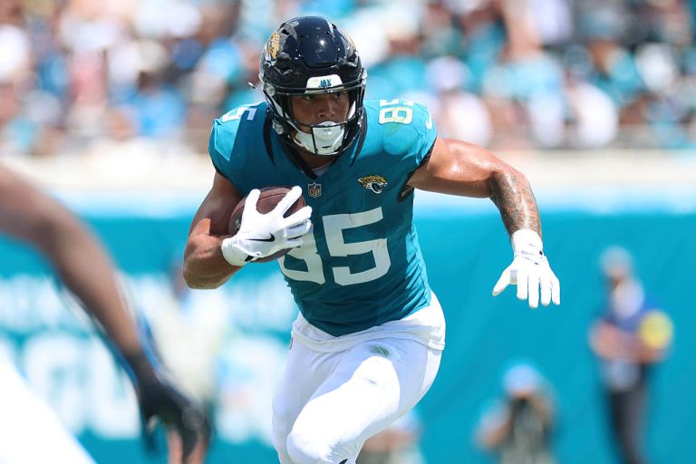 Fantasy Football Value Picks: Top DraftKings NFL DFS Bargain Plays for Week 14 2025