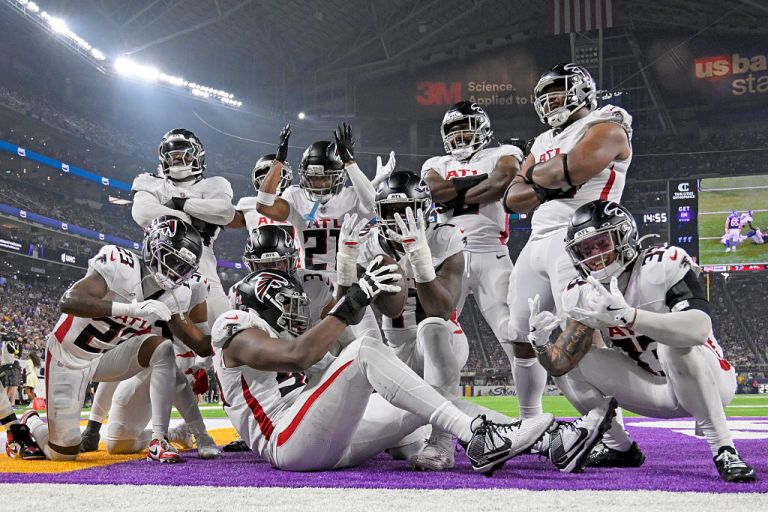 How a Bettor Won Over $50,000 With a $10 NFL Parlay on DraftKings Sportsbook