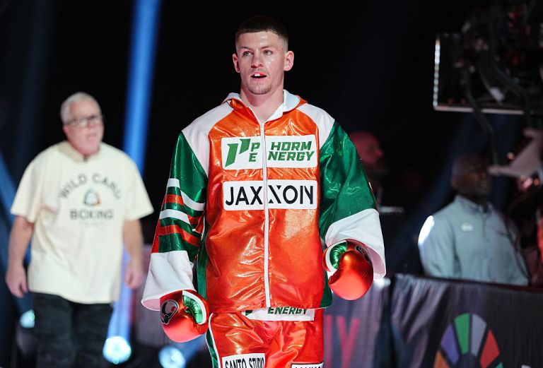 Prediction, pick for Callum Walsh vs. Carlos Ocampo at Zuffa Boxing 01