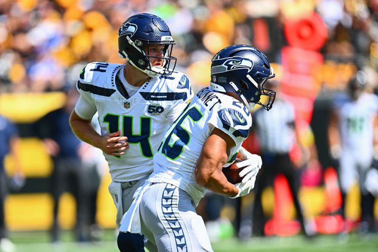 Zach Charbonnet best prop bets for Seahawks at Cardinals on Thursday 9/25/25