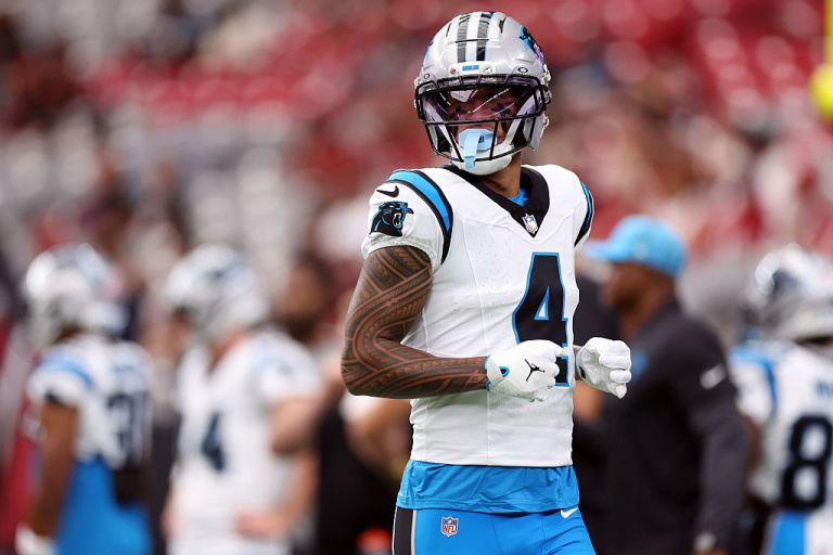 DraftKings NFL Pick6 Fantasy Football Picks: Top Plays and Projections for Week 6 on Sunday 10/12/25