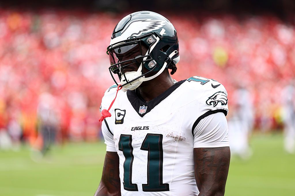NFL Trade Grades: New England Patriots acquire A.J. Brown