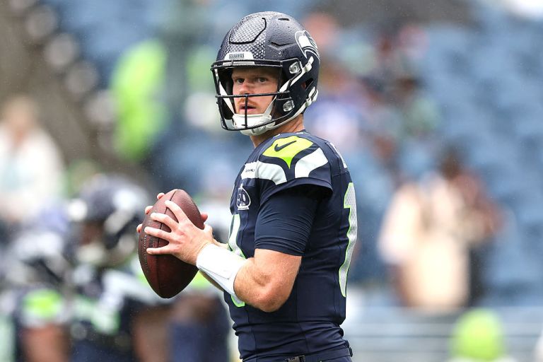 Sam Darnold best prop bets for Seahawks at Cardinals on Thursday 9/25/25