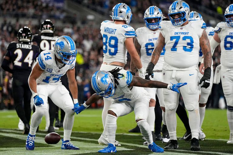 NFL Best Bets: Matthew Berry’s Parlay Picks for Week 6 Sunday Night Football