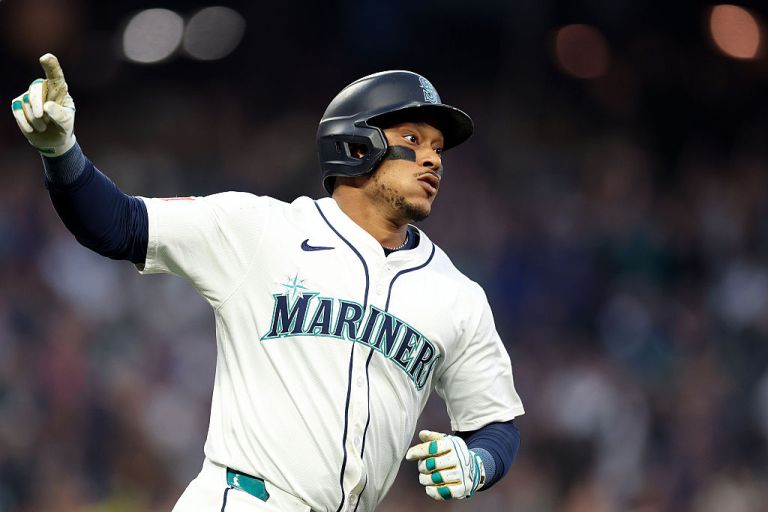 Fantasy Baseball Cheat Sheet: Top DraftKings MLB DFS Plays for Saturday 9/27/25