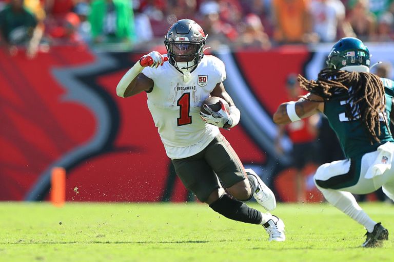 NFL Week 5 Start or Sit: Rachaad White or Sean Tucker?