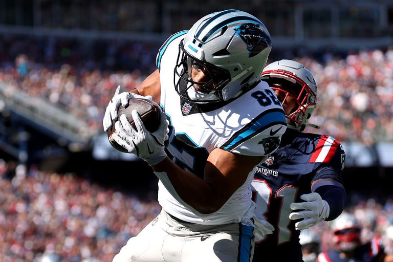 Fantasy Football Cheat Sheet: Top DraftKings NFL DFS Plays for Week 5