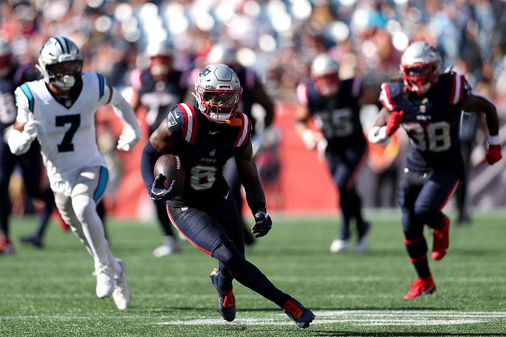 Stefon Diggs best prop bet for Patriots vs. Dolphins on Sunday 1/4/26
