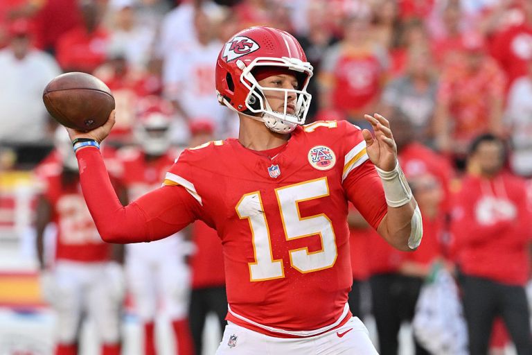 Kansas City Chiefs at Denver Broncos prediction, pick for NFL Week 11 on Sunday 11/16/25