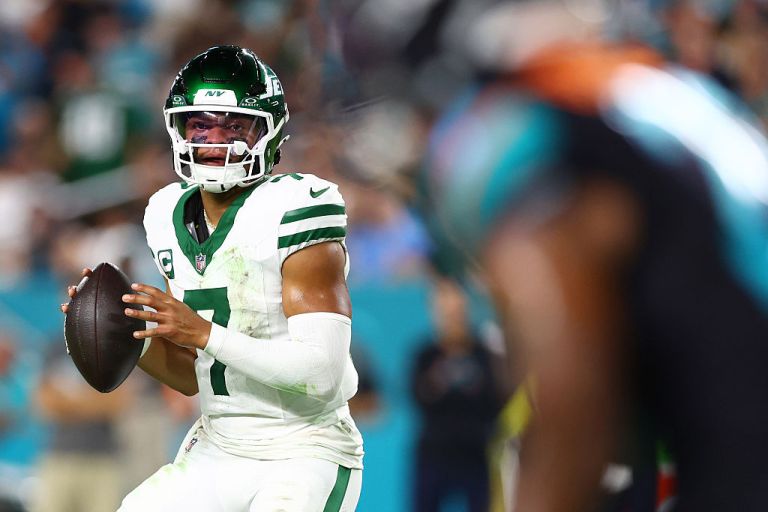 Justin Fields best prop bets for Jets vs. Cowboys on Sunday 10/5/25