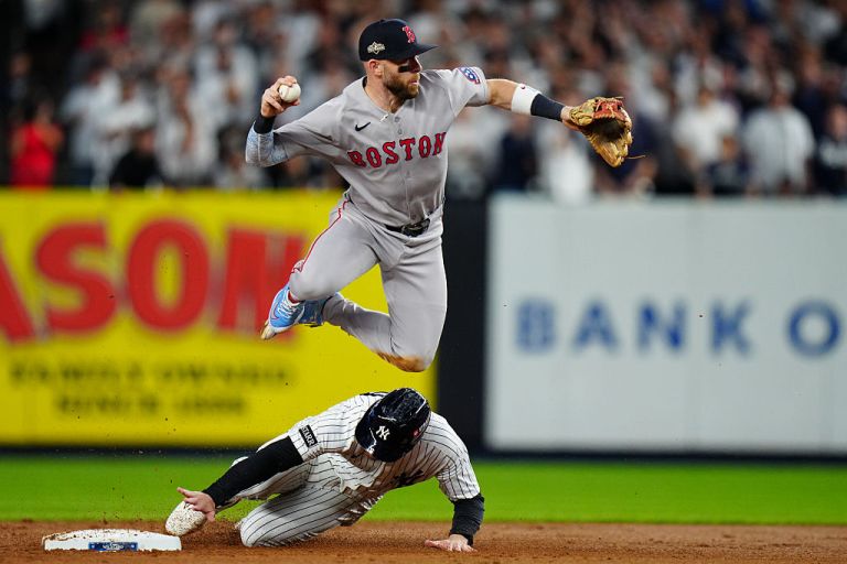 How the public is betting Red Sox vs. Yankees AL Wild Card Game 3 on Thursday 10/2/25