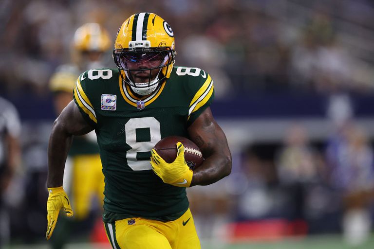 Best Eagles vs Packers Same Game Parlay Picks for NFL Week 10 – Monday Night Football