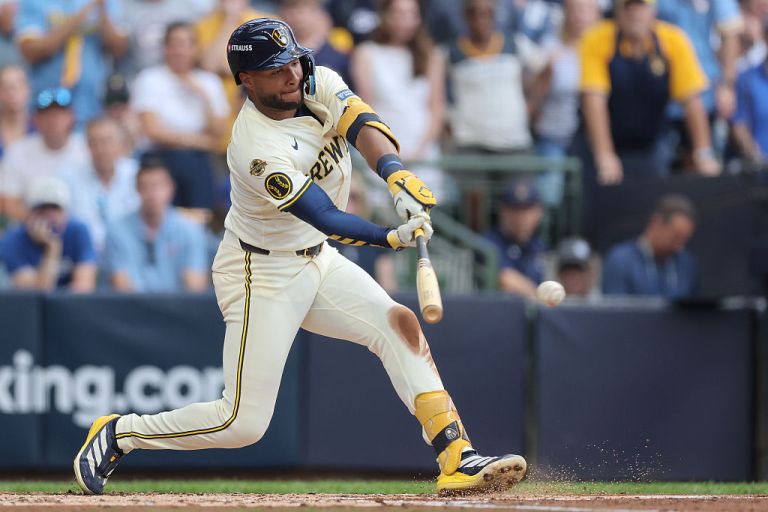 What happened to Jackson Chourio? Live injury updates for Brewers vs. Cubs 10/4/25