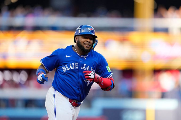 Toronto Blue Jays at New York Yankees Mariners prediction, pick for Wednesday 10/8/25