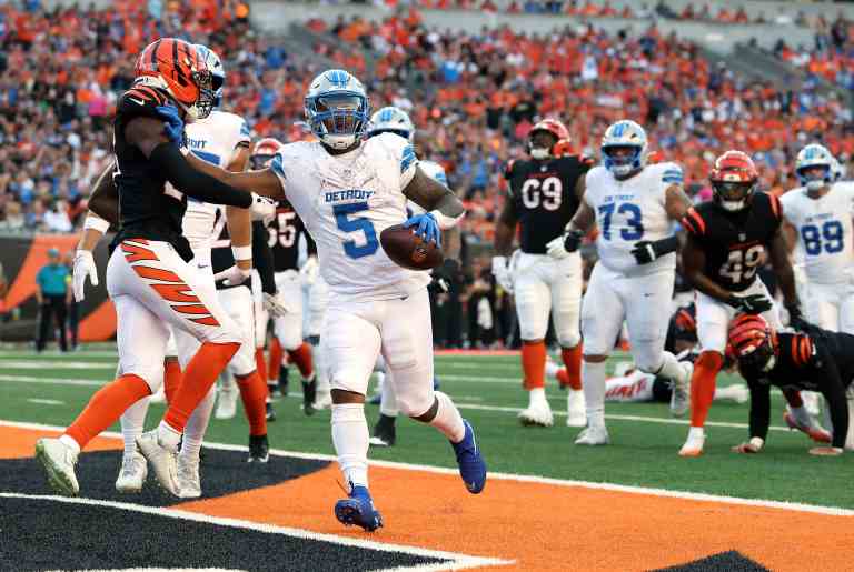 DraftKings SNF Pick6 Fantasy Football Picks: Top Plays for Sunday Night Football Week 6
