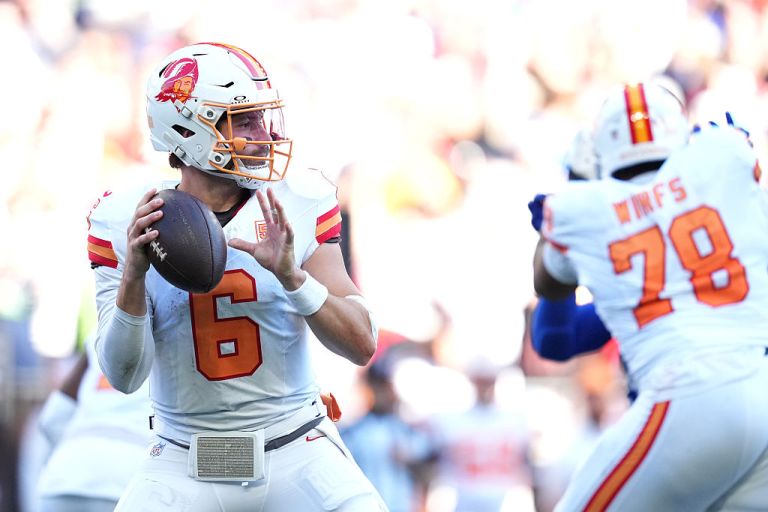 Week 6 NFL Best Bets: DK Discord’s Top Parlay Picks on DraftKings Sportsbook for Sunday 10/12/25