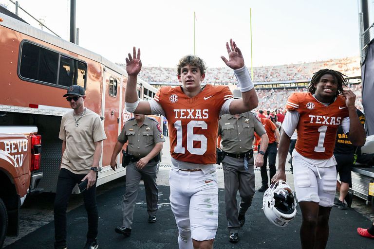 Arkansas Razorbacks vs. Texas Longhorns prediction, pick for Saturday 11/22/25