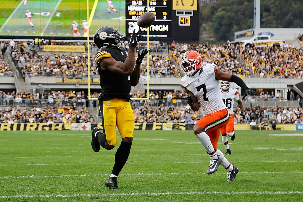 Will DK Metcalf bets be refunded after injury during Steelers vs. Bears in NFL Week 12?
