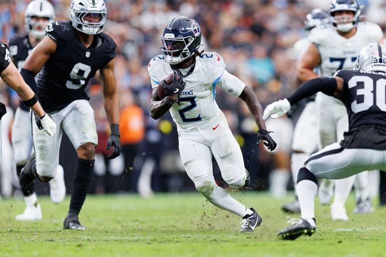 Is Tyjae Spears or Tony Pollard the Titans RB1 in Week 9 vs. the Chargers?