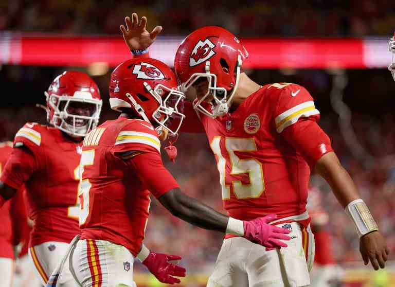 NFL Survivor Pool Strategy for Week 7 2025