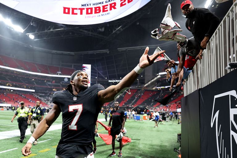 Best Bijan Robinson prop bet for 49ers vs. Falcons on NFL Week 7 on Sunday 10/19/25