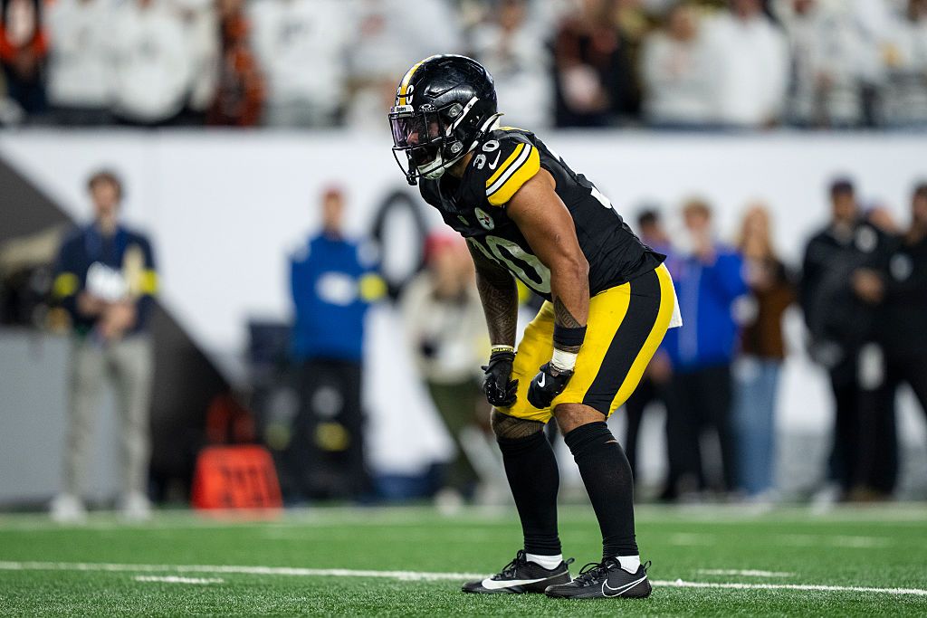 DraftKings NFL Pick6 Fantasy Football Picks: Top Plays and Projections for Chargers vs. Steelers on Sunday Night Football