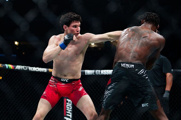 DraftKings UFC Winnipeg Pick6 Fantasy Picks: Top Plays for Burns vs. Malott