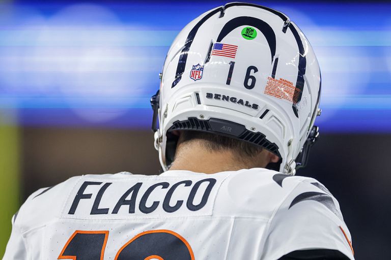 NFL Best Bets: Dave Portnoy’s Parlay on DraftKings Sportsbook for NFL Week 8 on Sunday 10/26/25