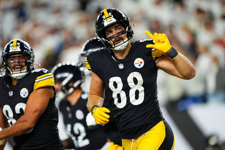 Fantasy Football Value Picks: Top MNF NFL DFS Bargain Plays for Texans vs. Steelers