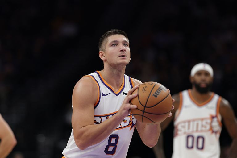 What happened to Grayson Allen? Live injury updates for Suns vs. Pacers on 11/13/25