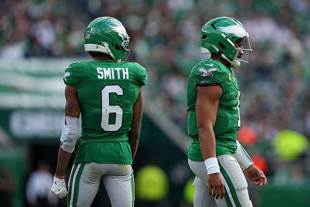 DeVonta Smith Receiving Yards Pick for Eagles vs. Titans