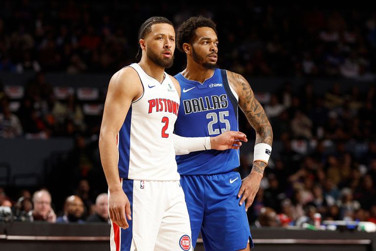 Fantasy Basketball Cheat Sheet: Top DraftKings NBA DFS Plays for Monday 11/3/25
