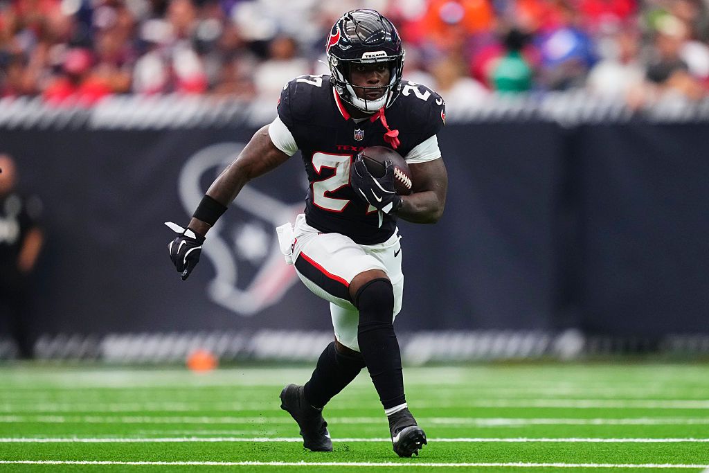 What happened to Woody Marks? Live injury updates for Texans vs. Cardinals NFL Week 15 on Sunday 12/14/25