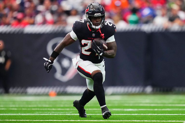 Could Woody Marks have more fantasy value than David Montgomery in 2026?