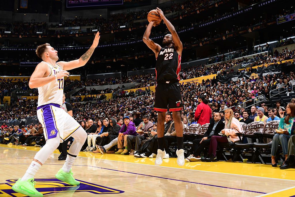 Best NBA 3-point prop bets for Saturday 11/08/25