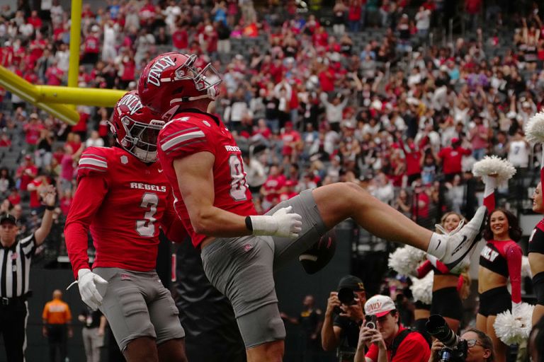 New Mexico Lobos vs. Minnesota Golden Gophers prediction, pick for Rate Bowl on  Friday 12/26/25