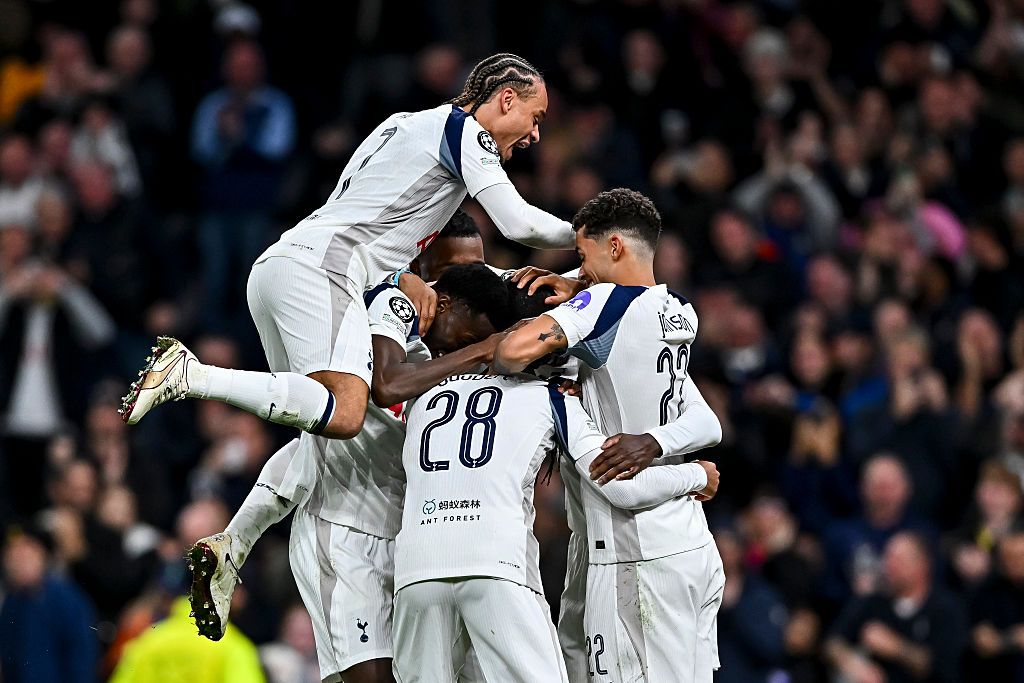 Tottenham vs. Man United prediction, pick for Saturday 11/8/25