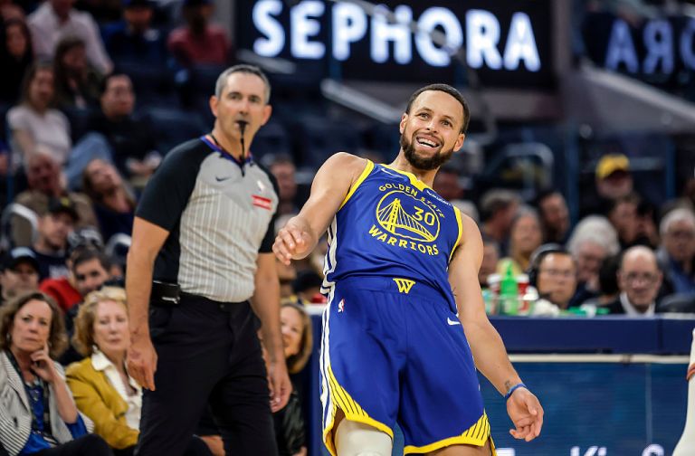 Stephen Curry Headlines Today’s NBA Injury Report: Sunday 11/9/25